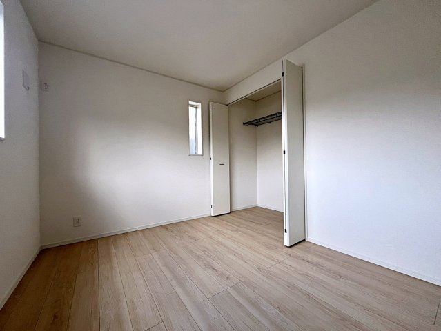 新築戸建・新築建売　二本松市郭内第5　二本松北小・二本松第一中の洋室|シンプルなので様々なテイストのインテリアも合いそうですね！