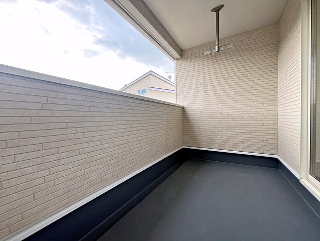 新築戸建・新築建売　二本松市郭内第5　二本松北小・二本松第一中のバルコニー|インナーバルコニーなので急な天候不良でも安心です！