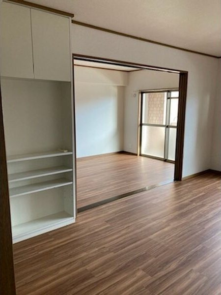 摩耶コート壱番館の居間・リビング