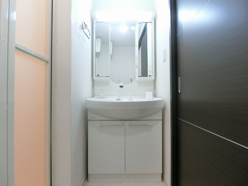 エクセラン朝妻の独立洗面台|※現況優先
独立洗面台、朝の身支度には欠かせません