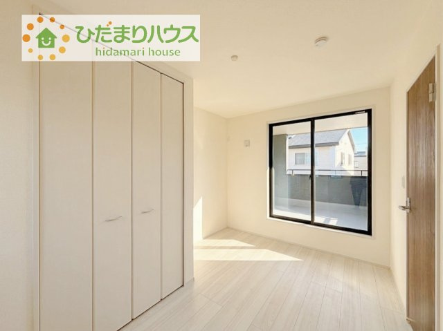 【洋室】 | かすみがうら市下稲吉2期　新築戸建　5号棟 | 机にベットを置けば子供部屋の完成です！