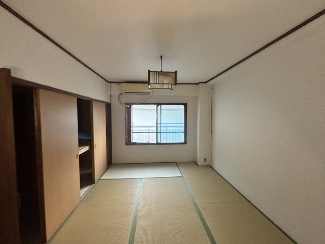 川富マンションの和室