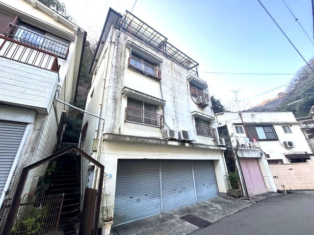 川富マンションの外観