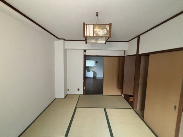 川富マンションの和室