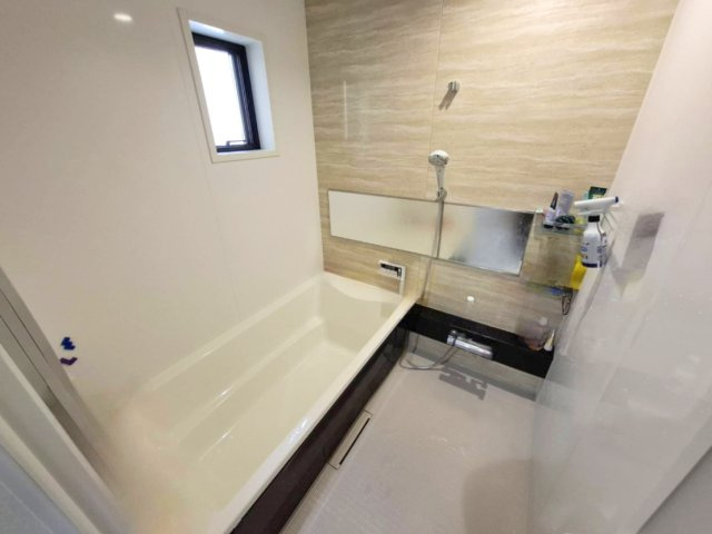 売中古戸建　静岡市葵区千代田７丁目の浴室|清潔感のあるお風呂場で、リラックス効果がえられるかと思います♪