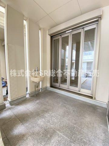 岩田町6丁目中古戸建のその他共用部分|自転車・バイク置場としても、お子様のプール遊びもできます！