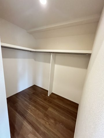 【収納】 | 福岡市東区美和台5丁目2期　2号棟（全3棟）【仲介手数料無料・0円】 | 施工例。施工例は完成時と異なる場合があります。