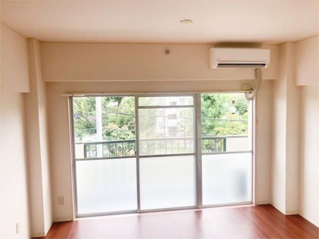 松栄マンション１号棟の外観