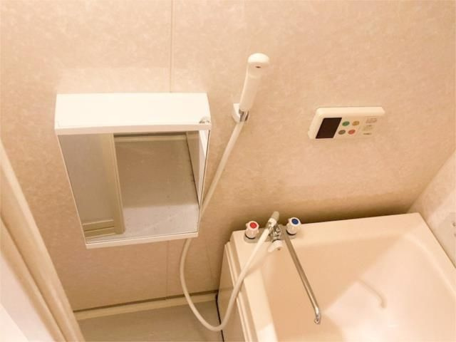 松栄マンション１号棟の浴室