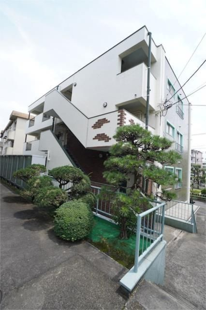 松栄マンション１号棟の外観