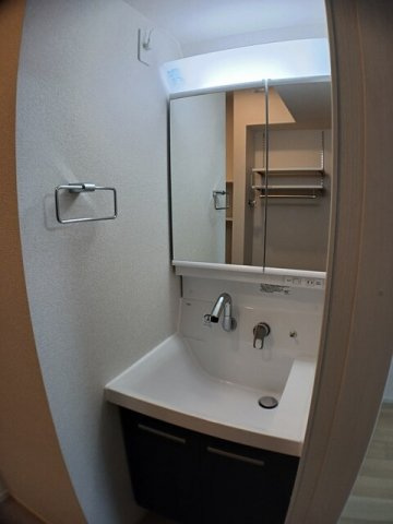 【洗面所】 | グランデ神ノ輪　Ｂ | 広い洗面スペース