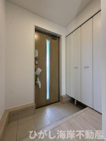 平塚市東真土３丁目　新築戸建の玄関|玄関
