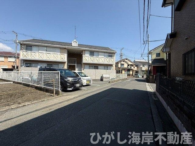 平塚市中堂　売地　全２区画の前面道路含む現地写真|現地外観