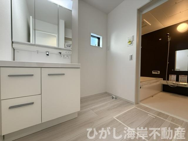 茅ヶ崎市松が丘２丁目　新築戸建　全２棟の駐車場|3月29日撮影　工事中　駐車スペース