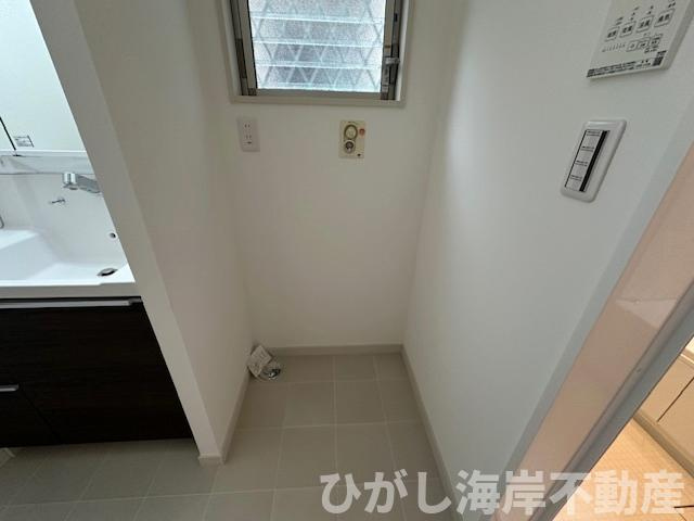 藤沢市辻堂東海岸2丁目　中古戸建のランドリースペース|新規リフォーム完了！　洗濯機置場