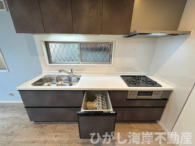 藤沢市辻堂東海岸2丁目　中古戸建のキッチン|新規リフォーム完了！　食洗器付きシステムキッチン