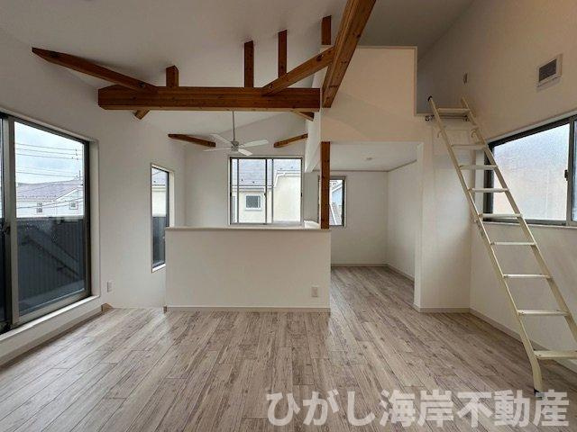 藤沢市辻堂東海岸2丁目　中古戸建の洋室|新規リフォーム完了！　9帖　フリースペース