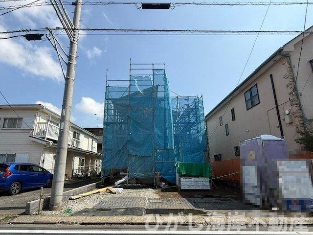 平塚市西八幡3丁目　新築戸建の外観|3月28日撮影　建築中　現地外観