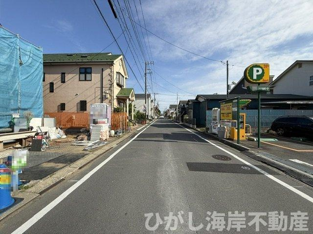平塚市西八幡3丁目　新築戸建の前面道路含む現地写真|6月5日撮影　建築中　現地外観