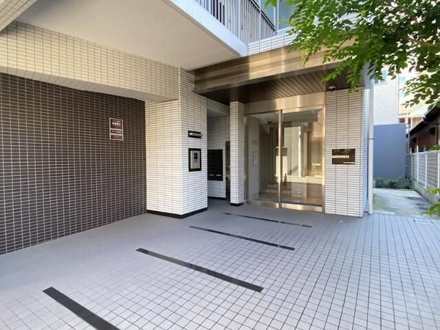 ソラーナ・エムのエントランス