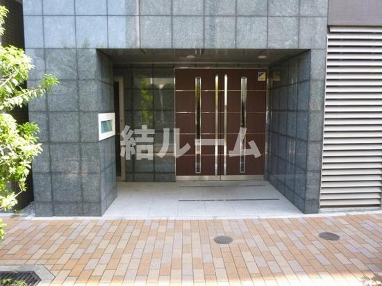 板橋区東坂下２丁目の賃貸マンションのエントランス