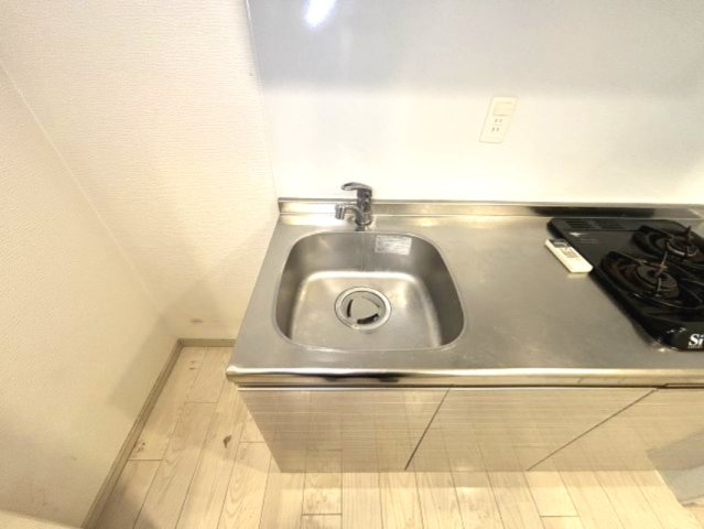 レジディア神戸三宮プレイス（旧コスモリード神戸三宮）のキッチン