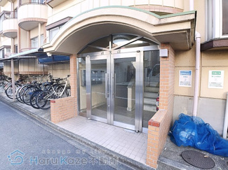 【エントランス】