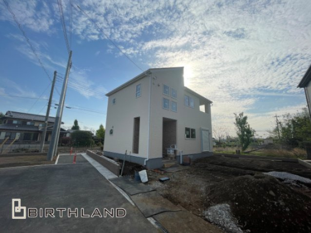 新築戸建・新築建売　大泉町第14寄木戸　西小学校・西中学校の外観|1号棟　外観が現れました！
