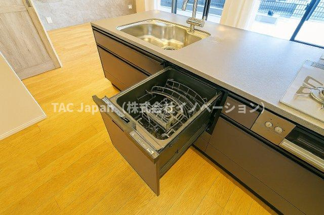ライオンズガーデンヒルズ白山のキッチン|食器洗乾燥機　食器洗いの時間を省けます。空いた時間はテレビでも見て少しゆっくりしてください。