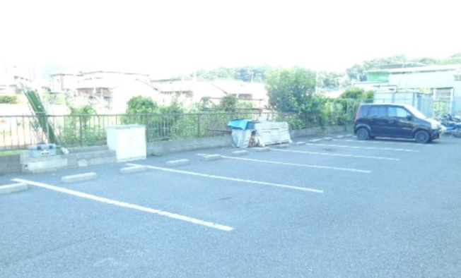 【駐車場】