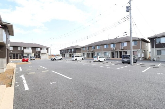 グラマードマレⅢ　Ｄの駐車場|駐車場