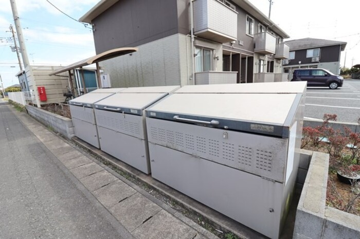 グラマードマレⅢ　Ｄのその他共用部分|ゴミストッカー