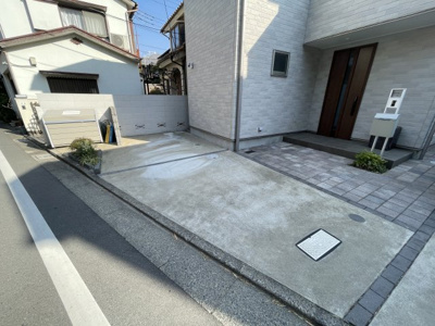 【駐車場】 | ジヴェルニー
