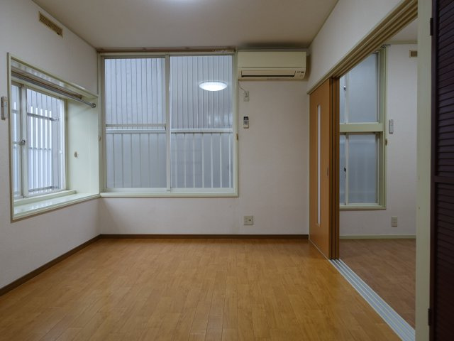 コーポさつきの居間・リビング