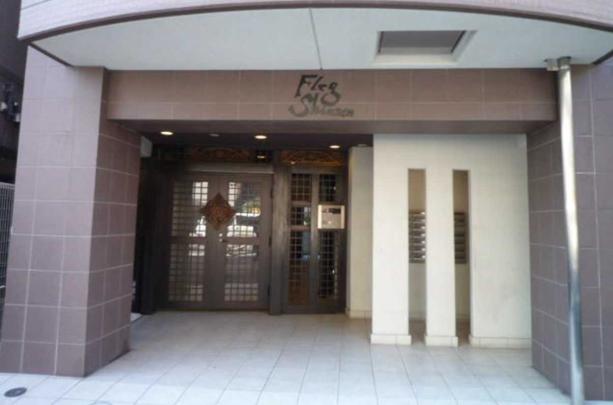 メイクスデザイン渋谷神泉　礼金０　分譲賃貸　駅近のエントランス