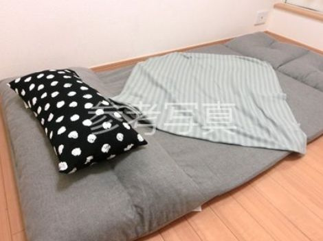 ソフィアシュガーのその他|ソファーベット、クッション、毛布