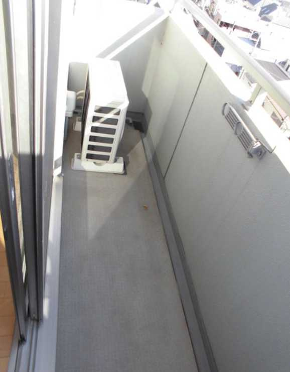 COZYCOURT三軒茶屋TOKYO　三井ホーム施工　陽当たり良好　高層階のバルコニー