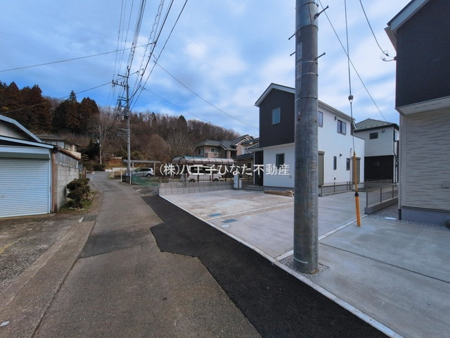 『八王子市新築戸建て』八王子市川口町3287-5【仲介手数料無料】　２４−６期の前面道路含む現地写真|～仲介手数料無料☆八王子ひなた不動産～八王子市川口町　新築戸建て