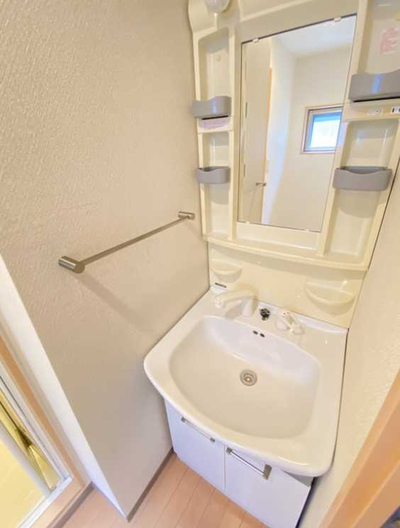 ドエル下馬　南東角部屋　独立洗面台　オートロックの洗面所