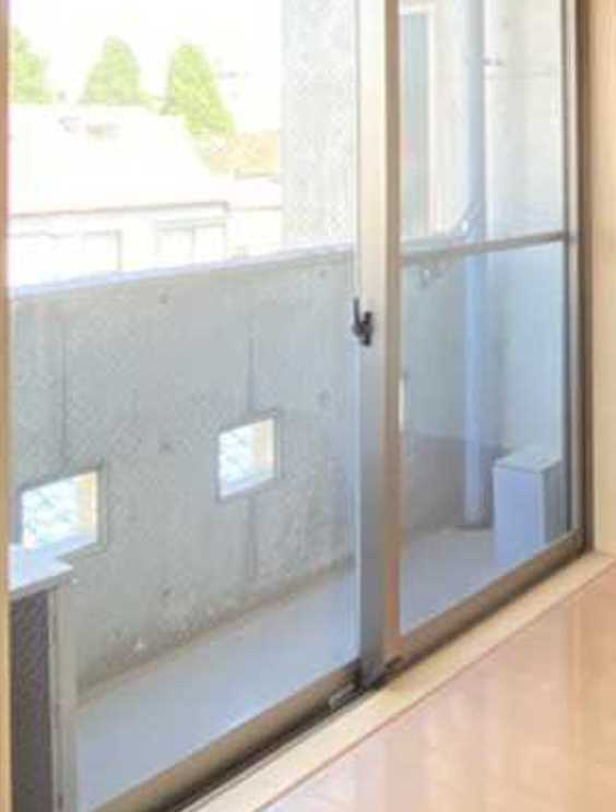 ドエル下馬　南東角部屋　独立洗面台　オートロックのバルコニー