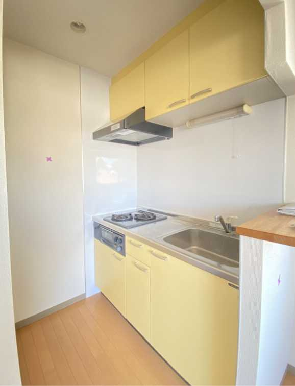 ドエル下馬　南東角部屋　独立洗面台　オートロックのキッチン