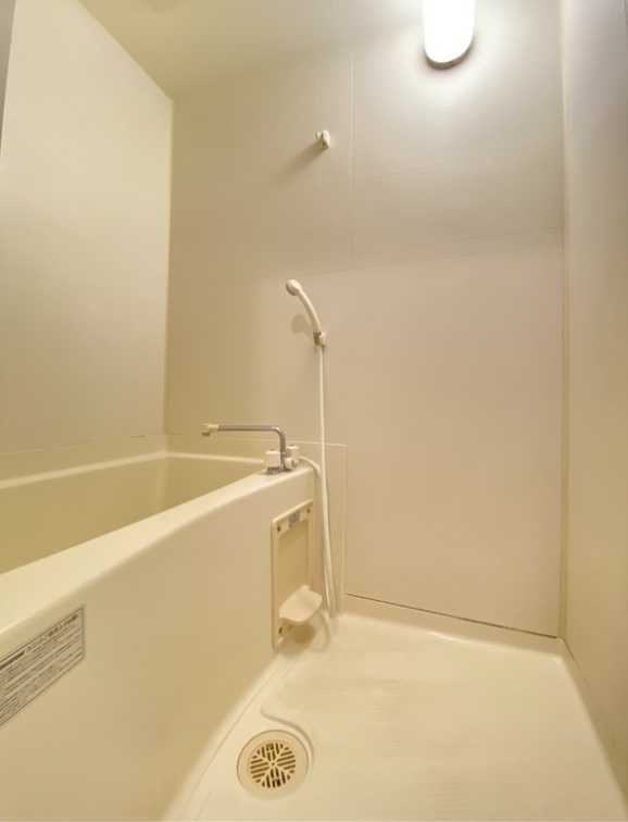 ドエル下馬　南東角部屋　独立洗面台　オートロックの浴室