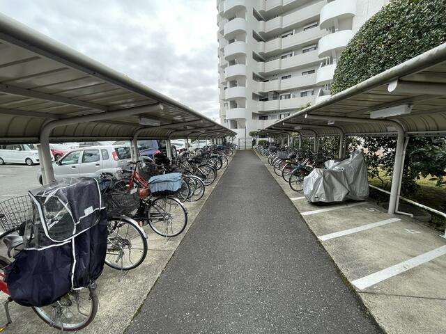 ウィングステイツ御本丸の駐車場