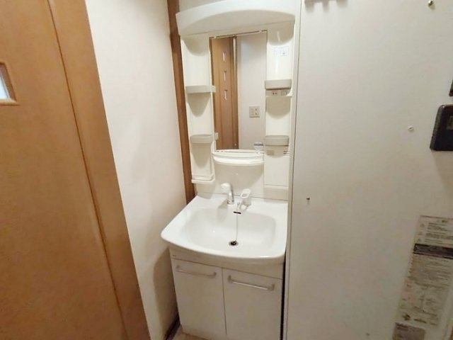 岩田マンション203の洗面所