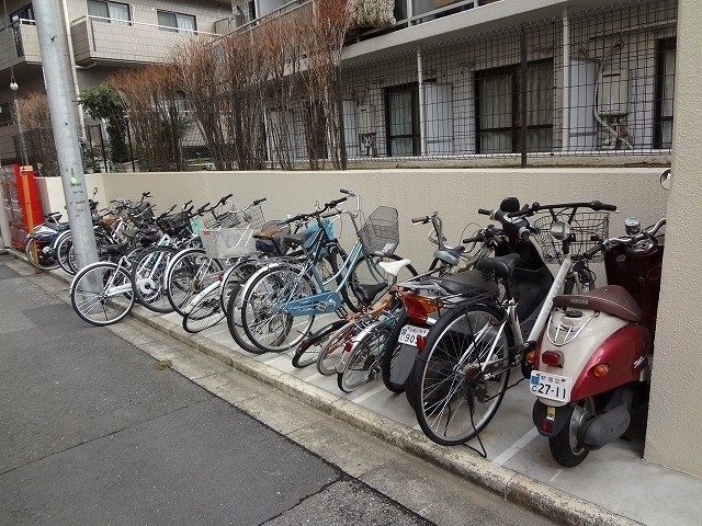 トップ早稲田(TOP早稲田)の駐車場|駐輪場