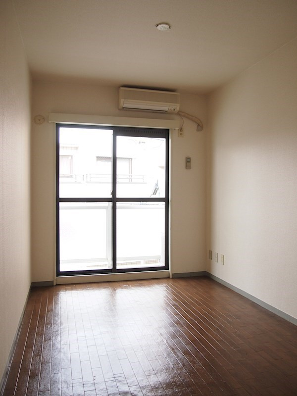 トップ早稲田(TOP早稲田)の居間・リビング|洋室☆（同一仕様写真）