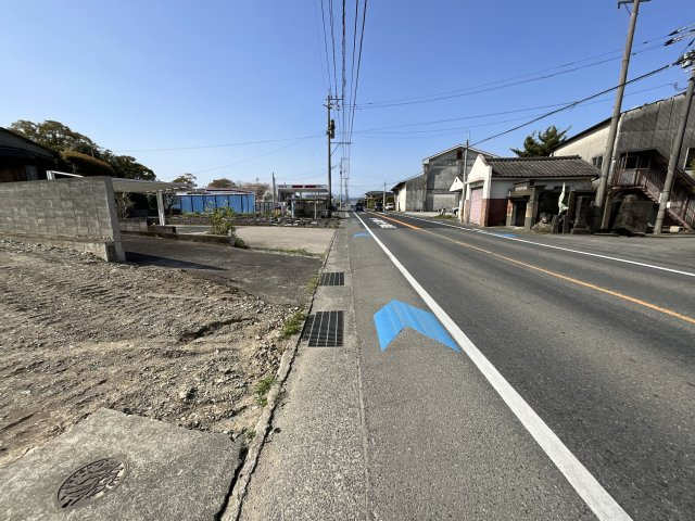 朝倉市片延　売り土地の前面道路含む現地写真|前面道路含む現地写真です
