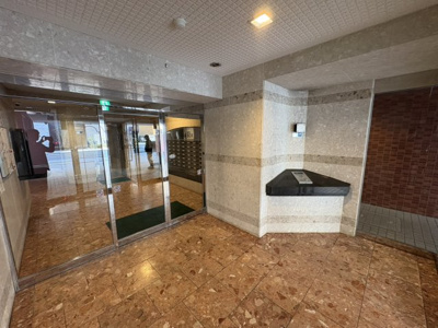 【エントランス】 | ロマネスク西公園第３ | 落ち着いたエントランスです