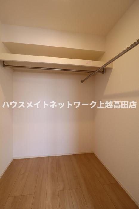 ラトン・ラヴールの収納|ウォークインクローゼット