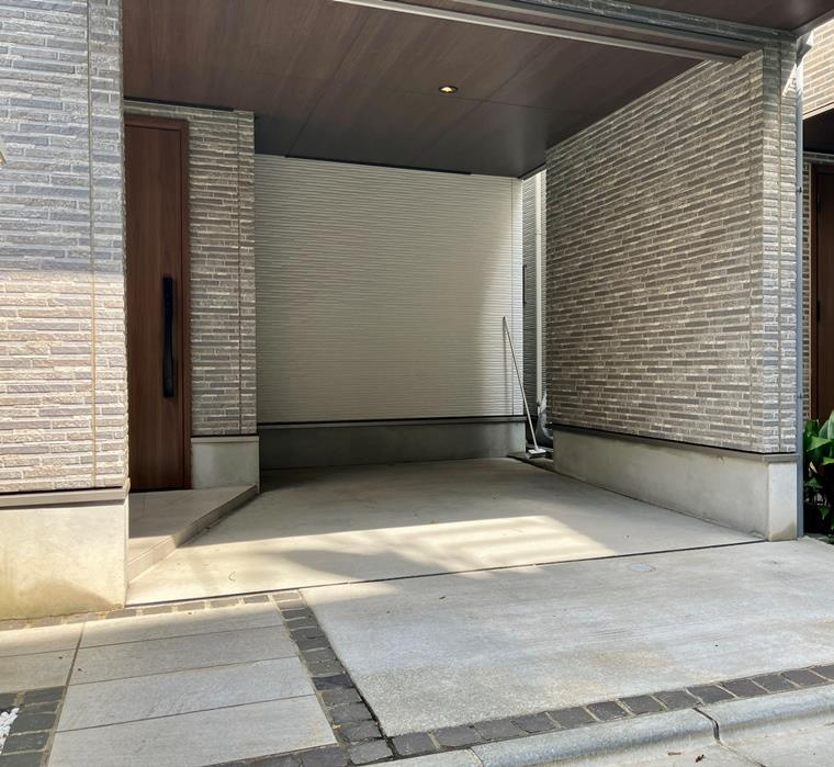 大井戸建の駐車場